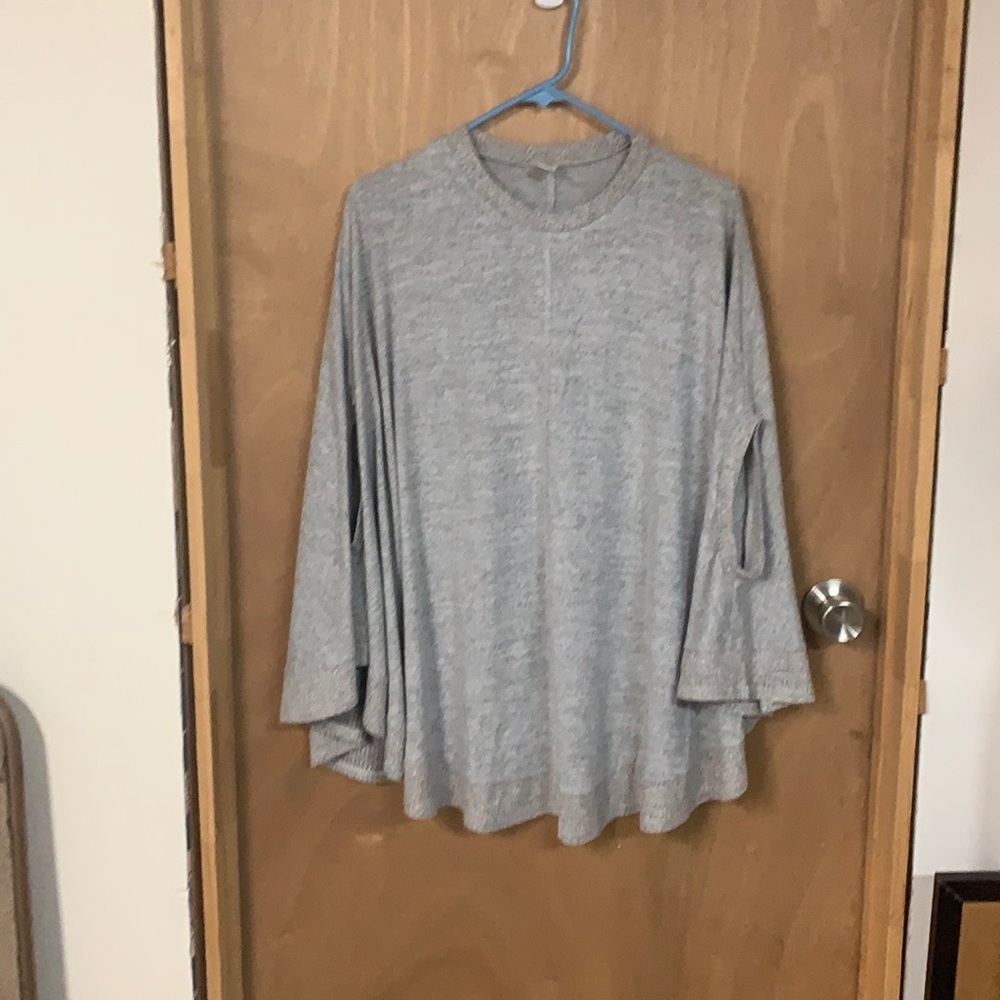 Women’s poncho